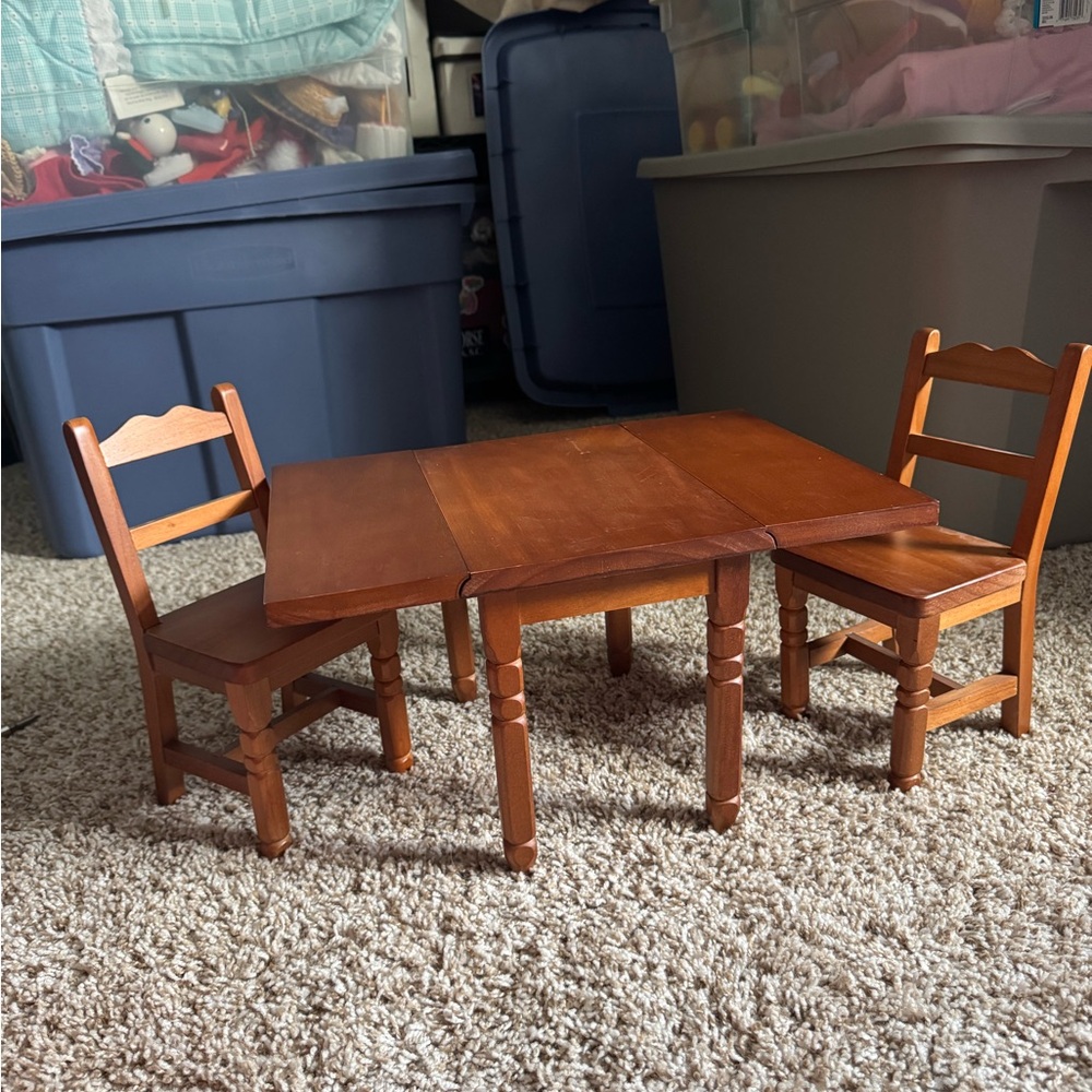 American girl Molly Wooden Table and Chairs Set - Picture 1 of 3